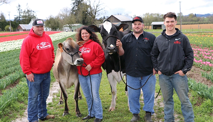 121719 _net-zero-sn-farmer-stories-pt-2_family_700x400